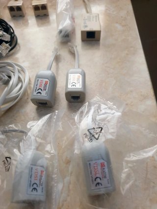 Cables de Teléfono y adaptadores de conexion