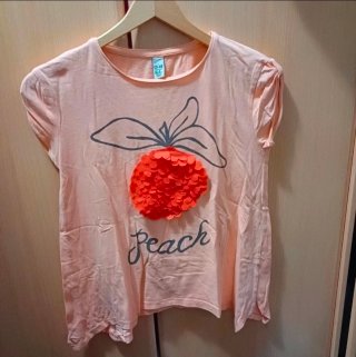 Camiseta Zara Kids melocotón 3D · Talla 13-14