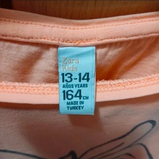 Camiseta Zara Kids melocotón 3D · Talla 13-14