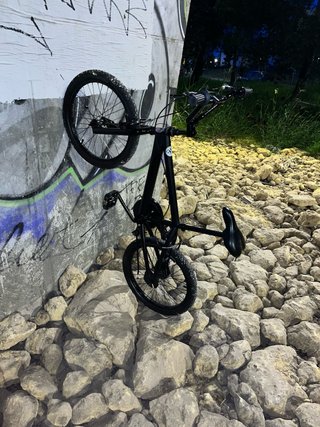 Bicicleta BMX Negra