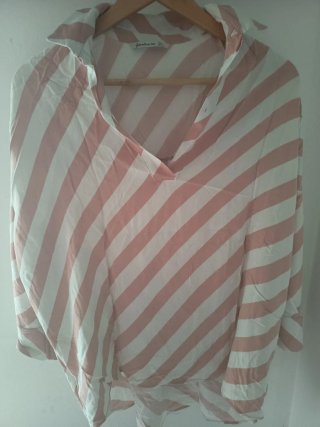 Camisa Stradivarius Rayas Rosa y Blanco Talla L