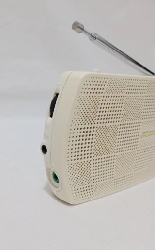 Radio Sony Portátil con altavoz color Blanco