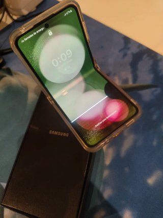 Samsung Galaxy Z Flip 5