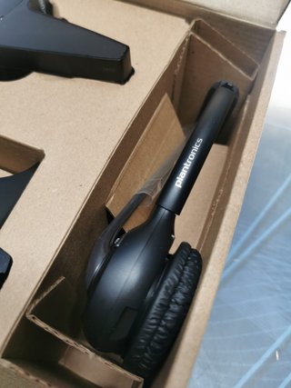 Auricular DECT inalámbrico dúo para llamadas Plantronics SAVI W720