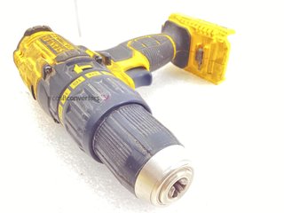 taladro a bateria stanley fmc626