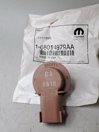 Mopar 68014979AA Conector Portalamparas Jeep