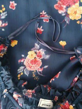 Blusa floral hombros descubiertos