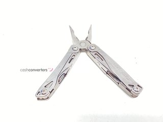 herramienta multiusos leatherman sidekick