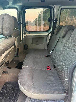 Renault Kangoo 2007 pegatina B Funciona muy bien !
