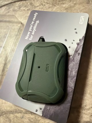 Funda ESR Cyber Armor AirPods Pro HaloLock