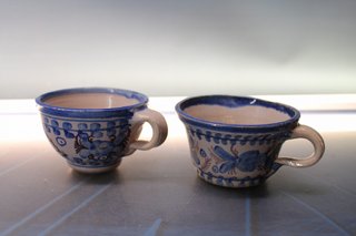Platos y tazas cerámica de Muel (Teruel).