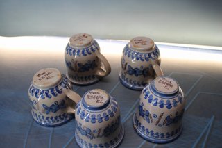 Platos y tazas cerámica de Muel (Teruel).
