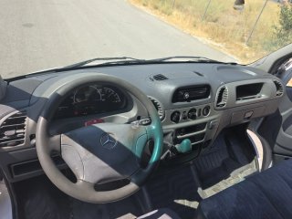 Mercedes-Benz eSprinter 2001