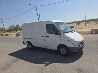 Mercedes-Benz eSprinter 2001