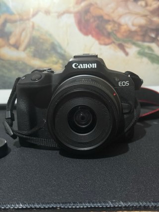 Cámara Canon EOS R50