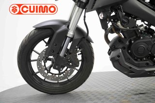 YAMAHA MT 125
