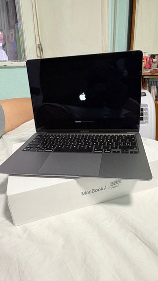 MacBook Air M1 8GB 256GB SSD Gris Espacial