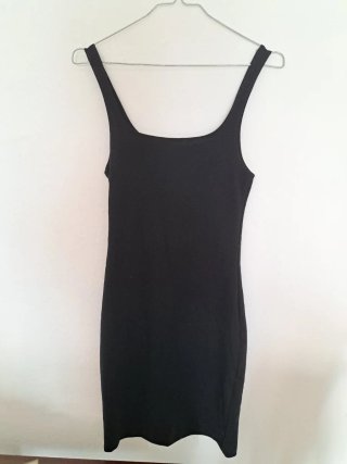 Vestido ajustado negro