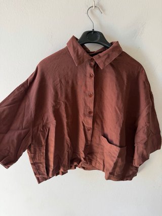 Camicia Zara marrone con tasche