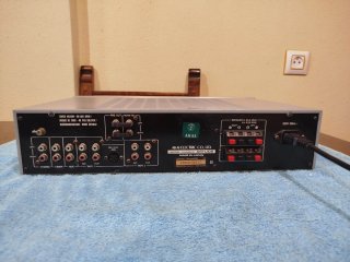 Amplificador Akai AM-U02