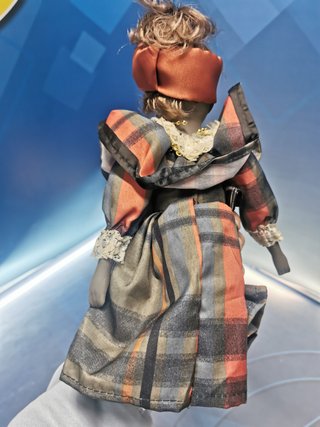 Muñeca africana, 28 cm, cerámica y trapo