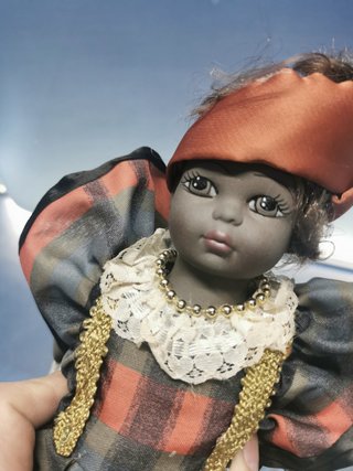 Muñeca africana, 28 cm, cerámica y trapo