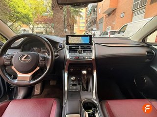 Lexus NX 2.5 300h Executive Kick Power+Navig