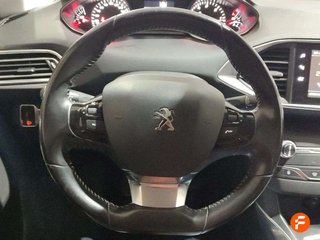 Peugeot 308 5p Allure 1.5 BlueHDi 96KW (130CV)