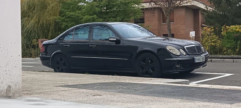 Mercedes-Benz Clase E 2005 - foto 1