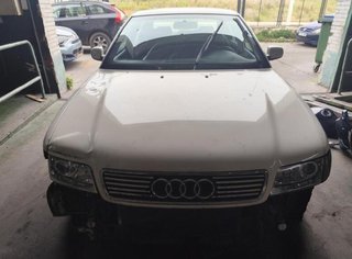 Audi 220920 centralita motor uce 0281001834 a4 2.5