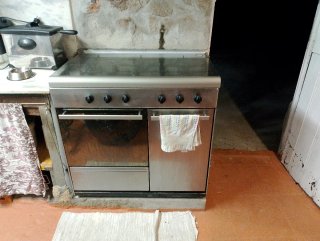 Cocina de gas plateada