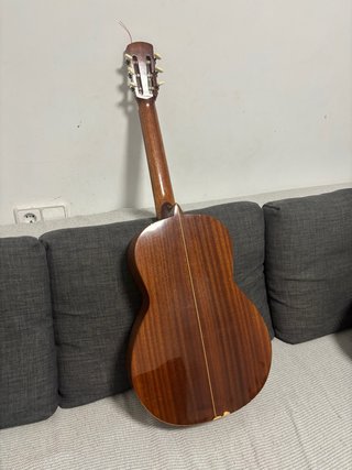 Guitarra Clásica Sunburst con Funda