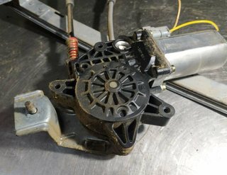 Elevalunas delantero derecho citroen xsara 369120