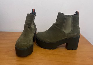 Botines Caqui
