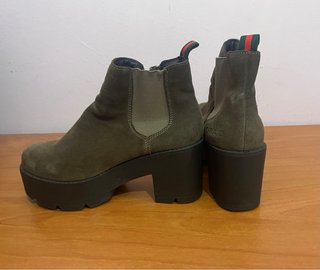 Botines Caqui