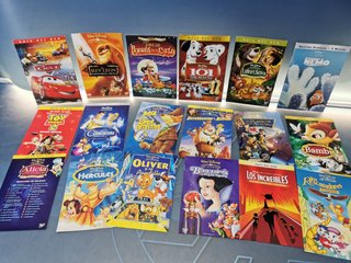 Lote de 18 catálogos de dvd, películas variadas, infantiles, catálogos del interior