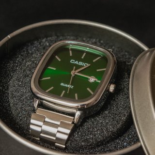 Reloj Casio Cuadrado Verde y Plateado