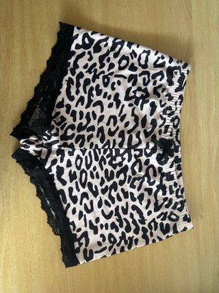 Conjunto leopardo rosa y negro