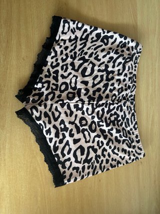 Conjunto leopardo rosa y negro