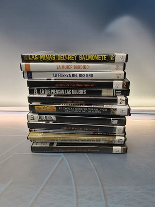 14 dvds , clásicos, Luna nueva, La fuerza del destino, Juan Nadie, La mujer bandido y mas