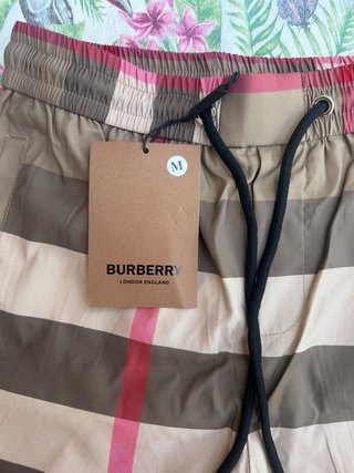 Pantaloncini Burberry a quadri marrone e rosa