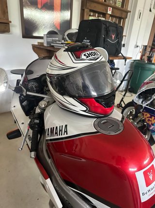 Yamaha FZR Mota