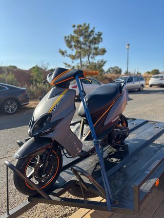Carenado Jog RR gris y naranja