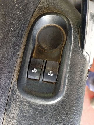 MANDO ELEVALUNAS DELANTERO IZQUIERDO Renault Kangoo I (F/KC0)(2003->)