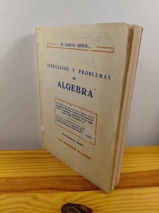Ejercicios y Problemas de Álgebra. 16a Edición