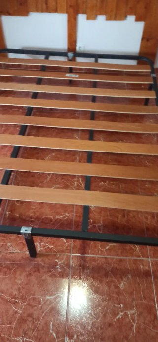 Somier 150x190 con 4 patas