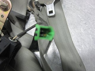 CINTURON SEGURIDAD DELANTERO DERECHO CHEVROLET REZZO 33042969 1336845