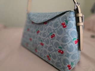 Bolso Guess Cherry Denim Azul
