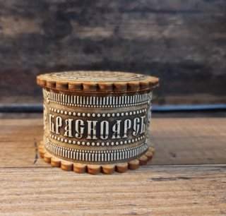 Caja de madera decorada