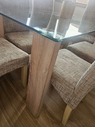 Mesa Comedor Cristal y 6 Sillas Tapizadas